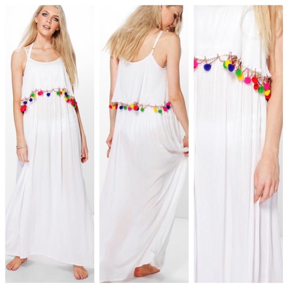 Boohoo Dresses & Skirts - New Pom dress